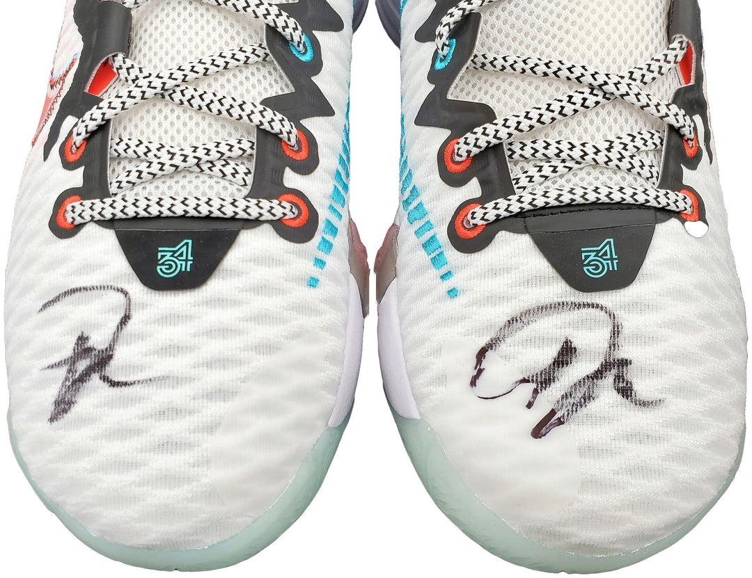 Giannis Antetokounmpo Signed Nike Immortality Shoes Size 15 BAS QR