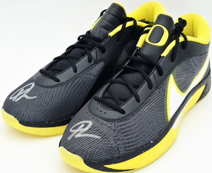 Giannis Auto 2024 (PE) Promo Oregon Nike Zoom Freak 6 Game Shoes Size 17 Beckett