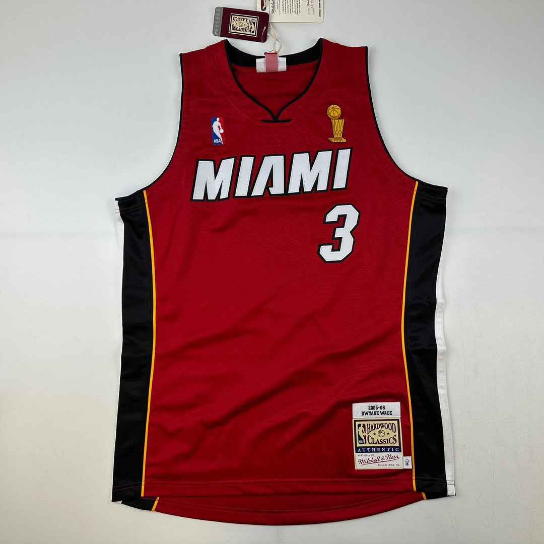 Signed Dwyane Wade Miami Heat Red 2005-06 M&N Jersey Fanatics COA