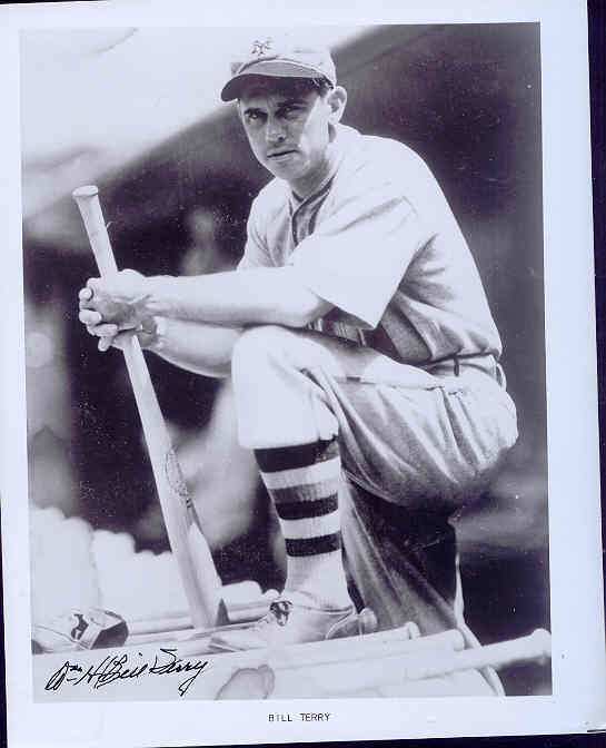 Bill Terry Signed 8x10 Photo Psa/dna Cert Autograph