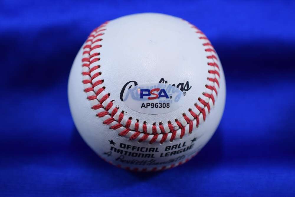 Andre Dawson PSA DNA Autograph National League ONL Signed Baseball 1