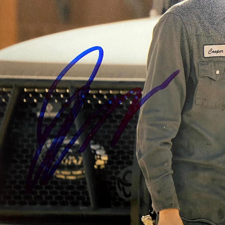 Jacob Lofland signed Landman tv series 8x10 Photo autograph (A) ~ JSA