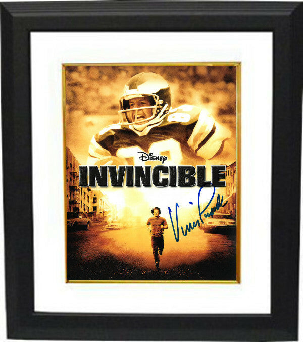 Vince Papale signed Disney Invincible Movie 16x20 Photo Framed - JSA (Eagles)