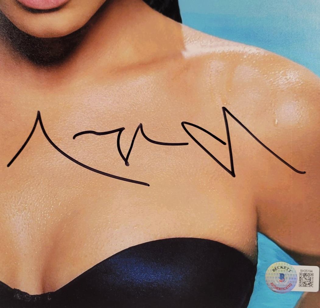 Angelina Jolie signed 11x14 photo autograph actress sexy ~ Beckett BAS