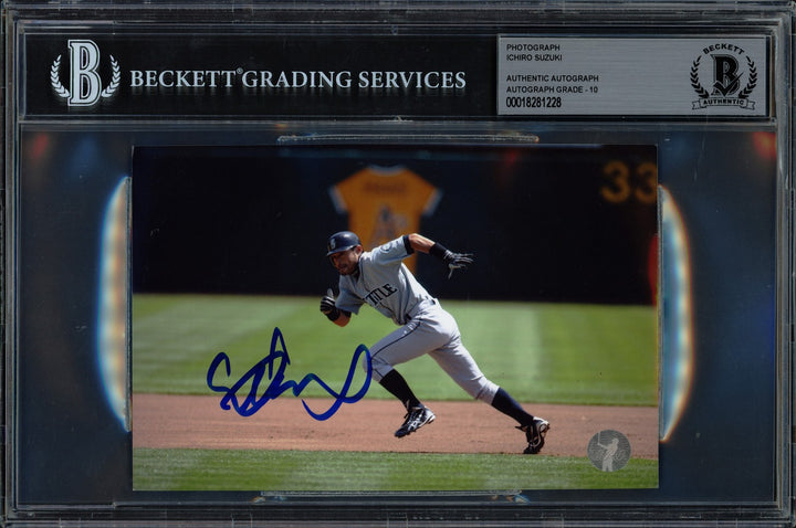 Ichiro Suzuki Autographed Signed 4x6 Photo Seattle Mariners Auto GM 10 Beckett