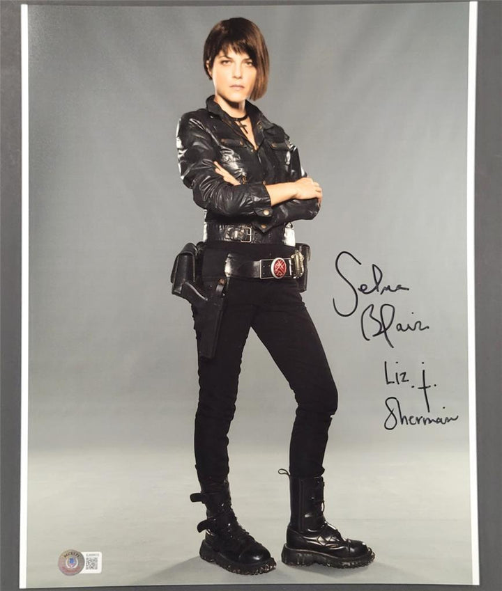 Selma Blair signed "Liz Sherman" 11x14 photo Hellboy autograph ~ Beckett BAS