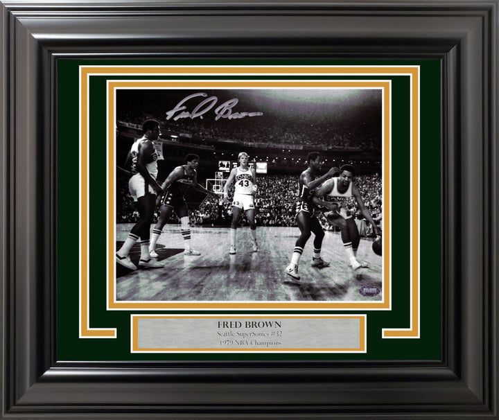 Downtown Fred Brown Signed Framed 8x10 Photo Seattle Supersonics MCS Holo