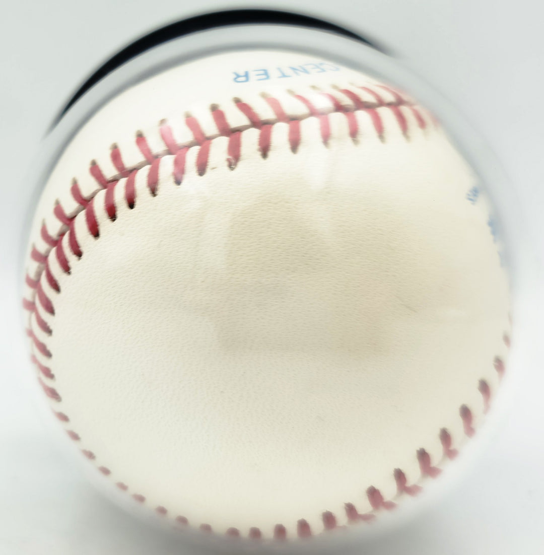 Joe DiMaggio Signed AL Baseball New York Yankees Auto Near Mint/Mint 8 Beckett