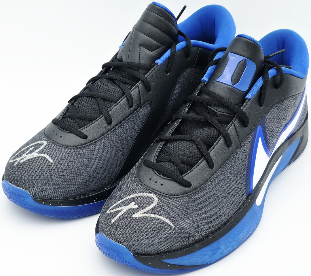Giannis Auto 2024 (PE) Promo Duke Nike Zoom Freak 6 Game Shoes Size 17 Beckett