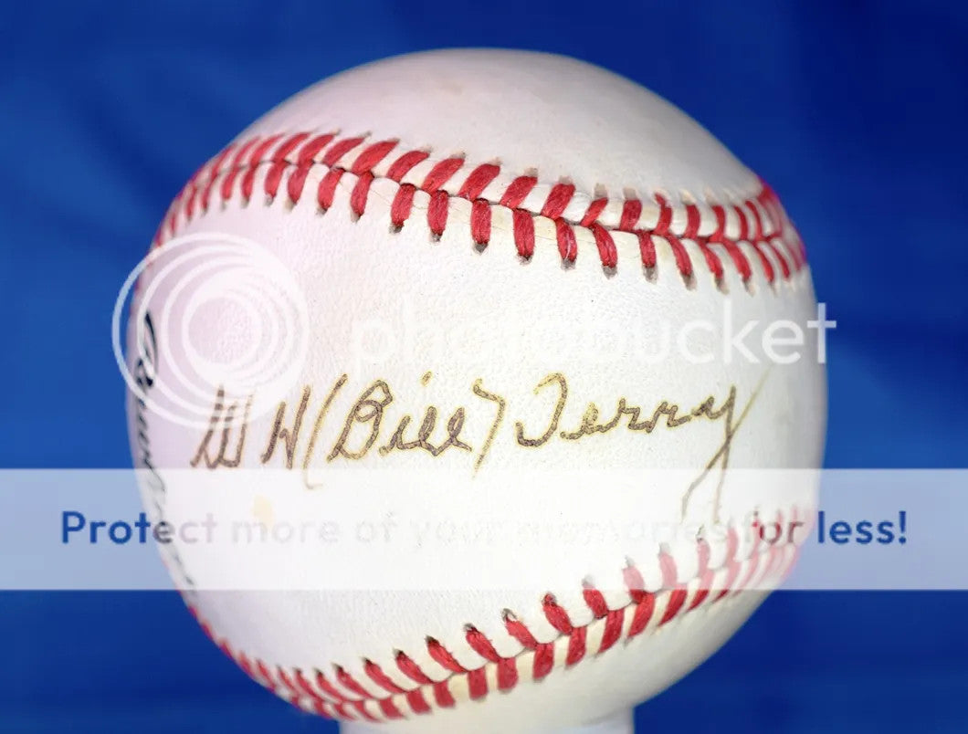 Bill Terry Psa/dna Authenticated Signed National League Baseball Autograph