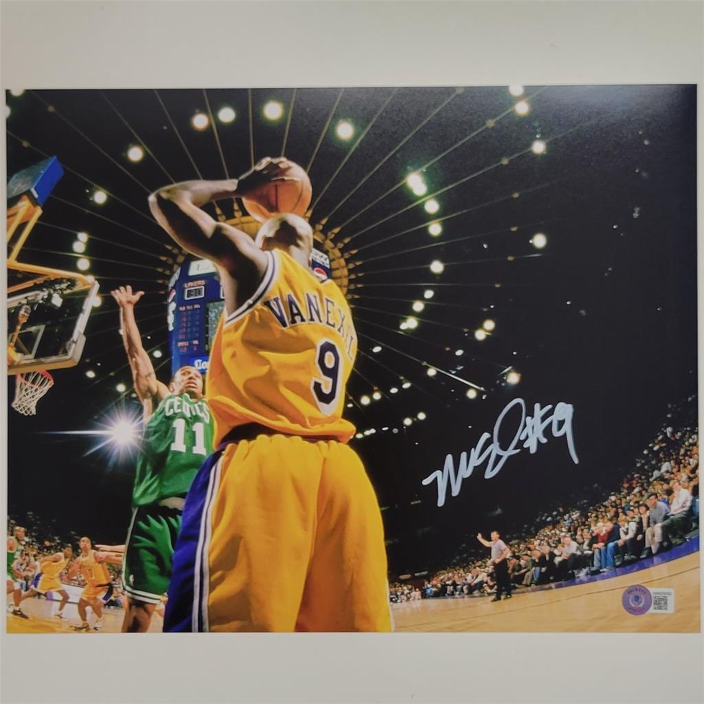 Nick Van Exel signed Lakers 11x14 photo #2 autograph ~ Beckett BAS Witness Holo
