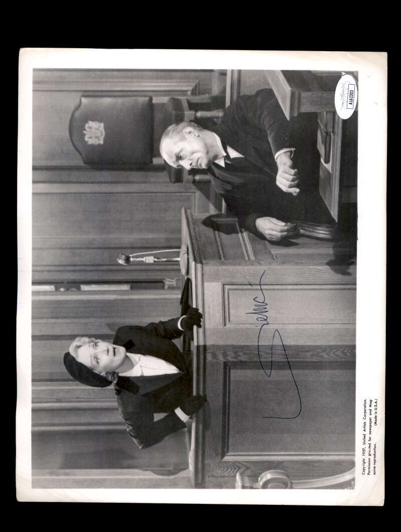 Marlene Dietrich JSA Coa Signed 8x10 Photo Autograph