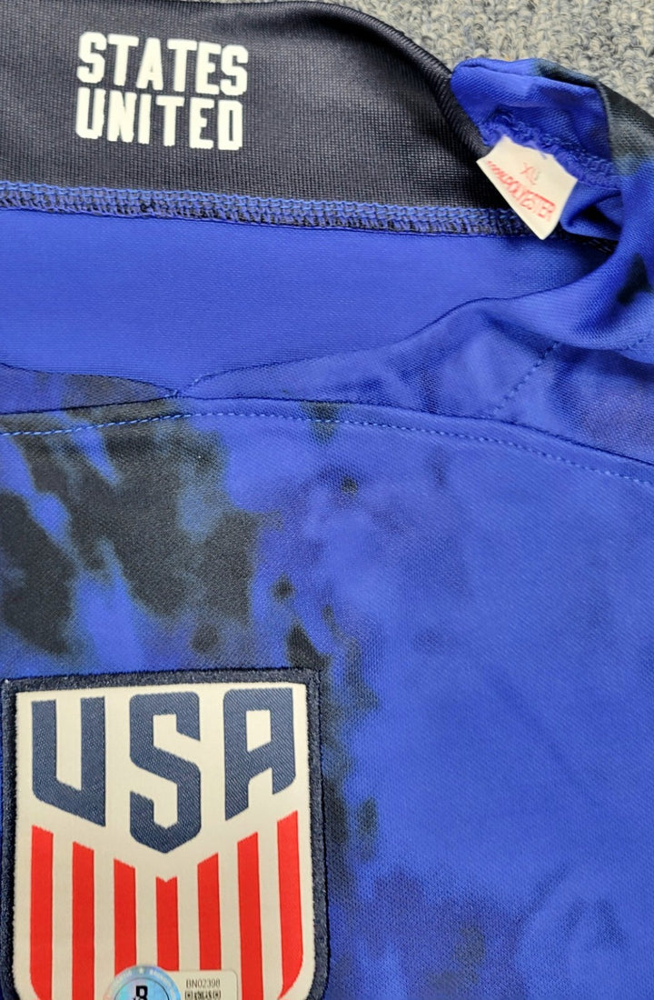 Christian Pulisic autograph signed Team USA Soccer USMNT Jersey ~ Beckett BAS
