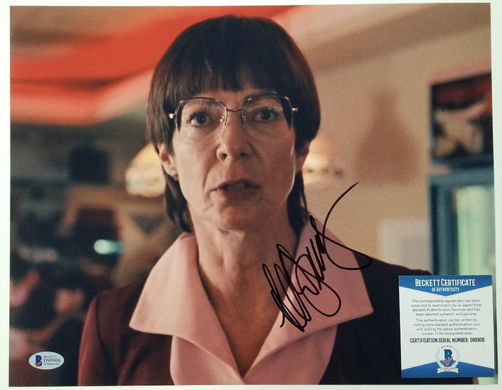 ALLISON JANNEY Signed I Tonya 11x14 Photo Actress Auto (B) ~ Beckett BAS COA