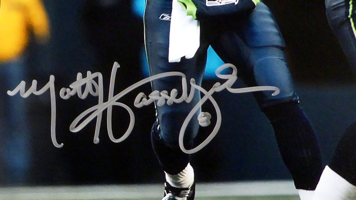 Matt Hasselbeck Autographed Signed Seattle Seahawks 16x20 Photo MCS Holo