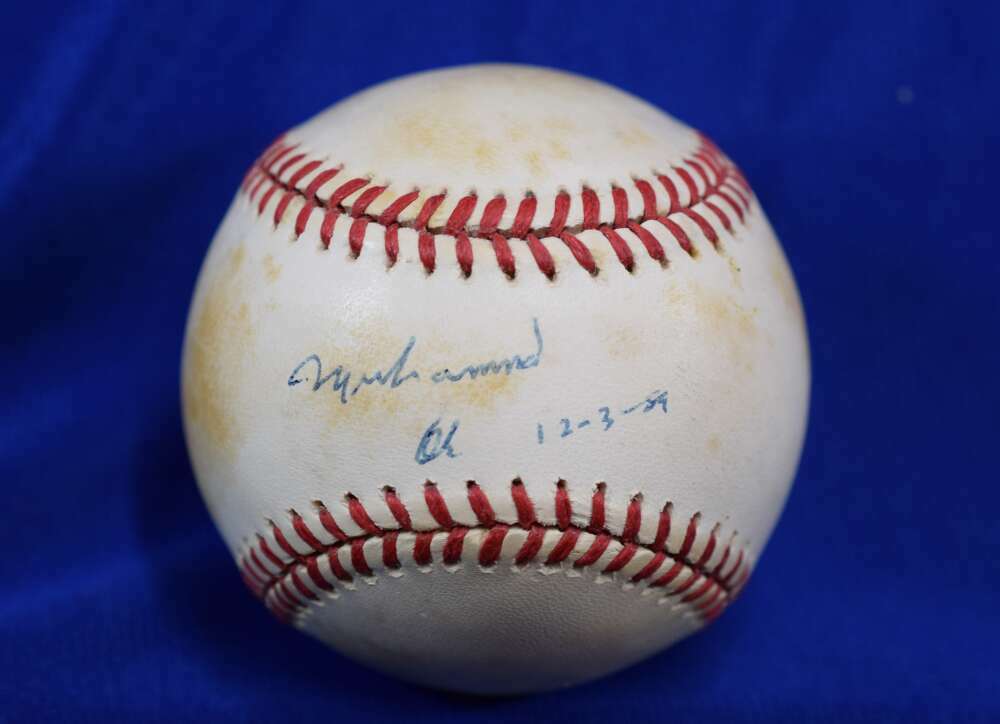 Muhammad Ali JSA Coa Autograph American League OAL Signed BasebaLL