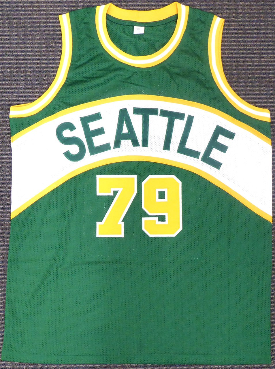 1978-79 NBA Champs Sonics Auto Green Jersey 9 Sigs Fred Brown, Lenny Wilkens MCS