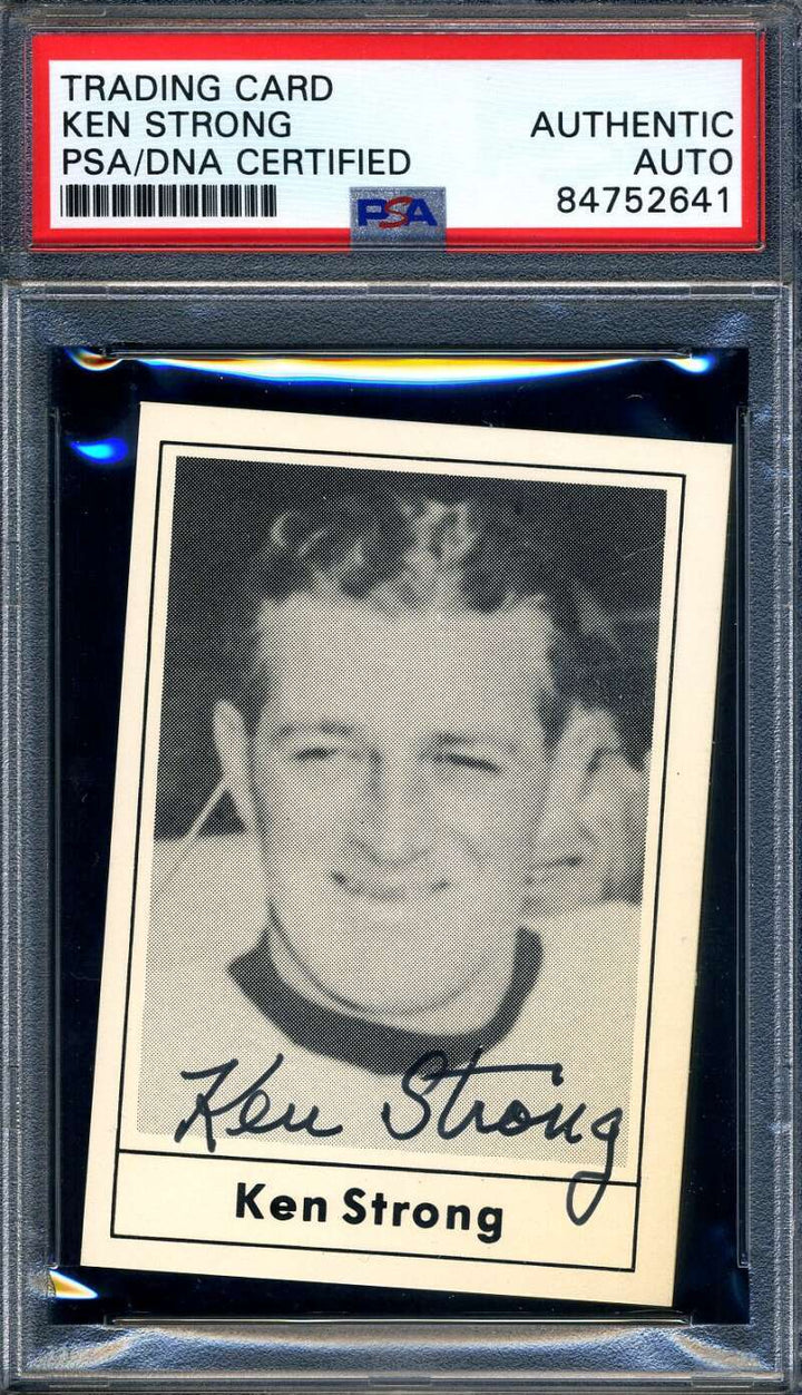 Ken Strong PSA DNA Signed 1977 Touchdown Club Autograph