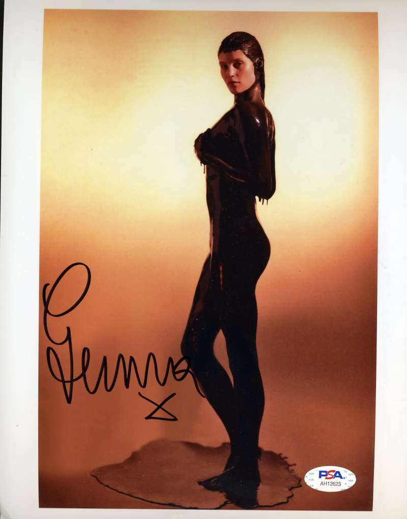 Gemma Arterton PSA DNA Coa Hand Signed James Bond 8x10 Photo Autograph