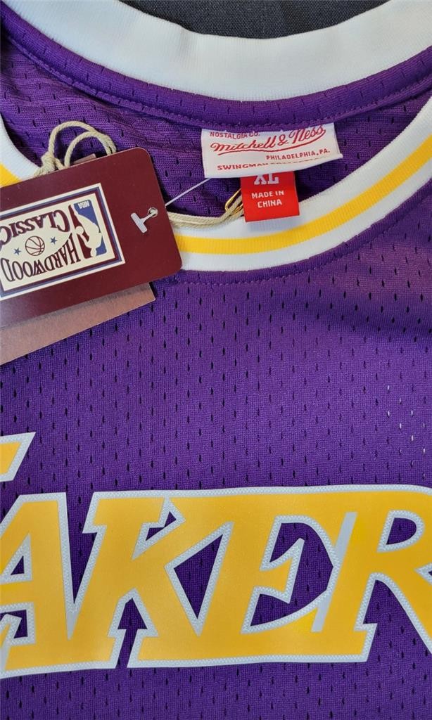 Shaquille O'Neal Shaq signed Mitchell & Ness 1996-97 Lakers Jersey autograph PSA