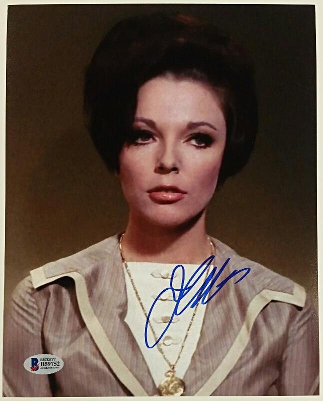 JOAN COLLINS Signed 8x10 Photo Actress AUTOGRAPH #3 w/ BAS Beckett COA