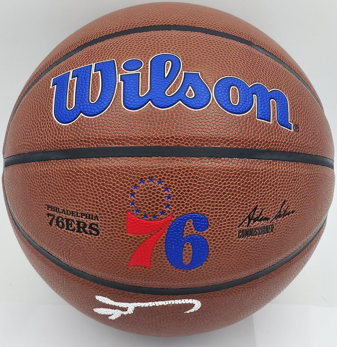Allen Iverson Auto Signed Composite Leather 76ers Logo Basketball Beckett Wit