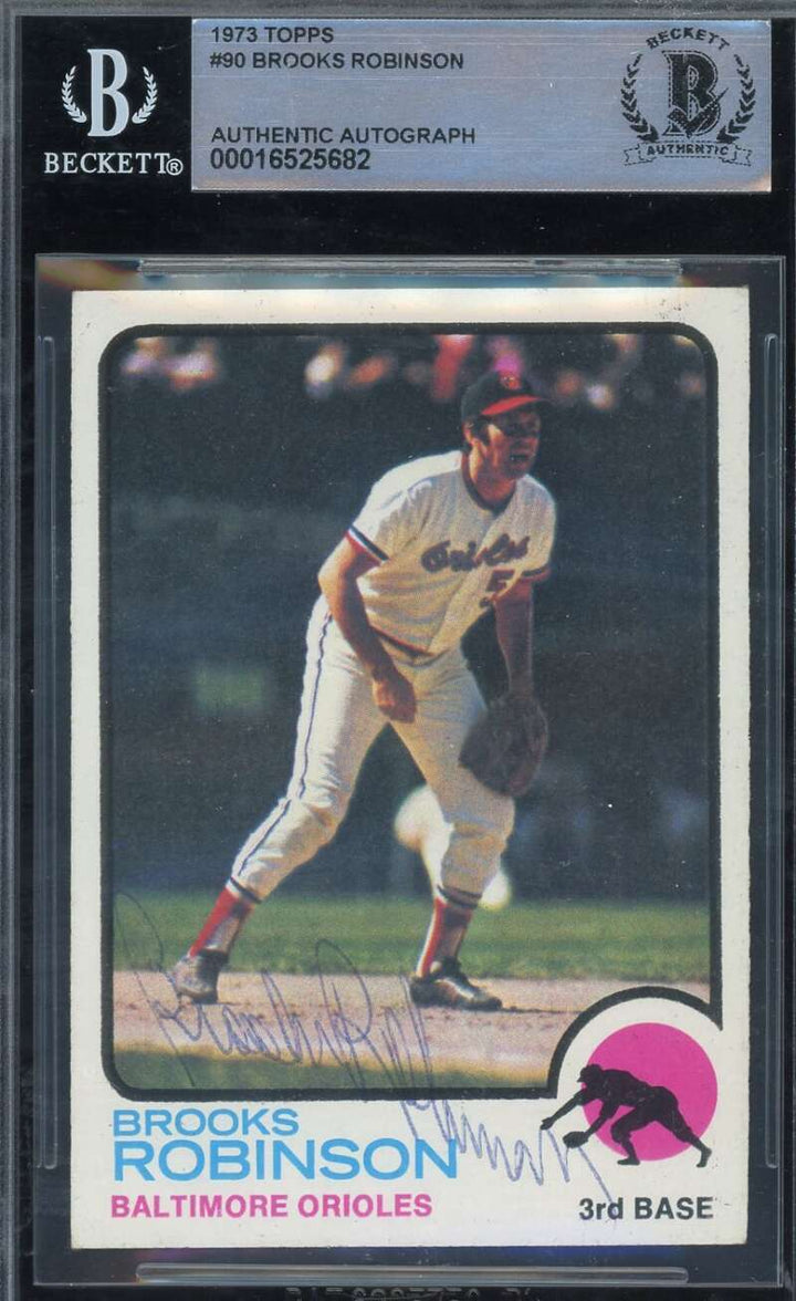 Brooks Robinson Beckett BAS Signed 1973 Topps Autograph