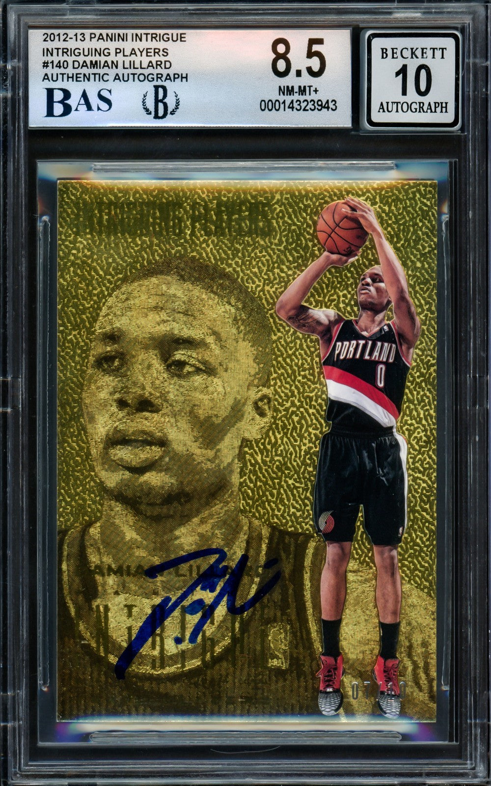 Damian Lillard Auto 2012-13 Panini Intrigue Player Gold RC 140 BGS 8.5 Sig10 /10