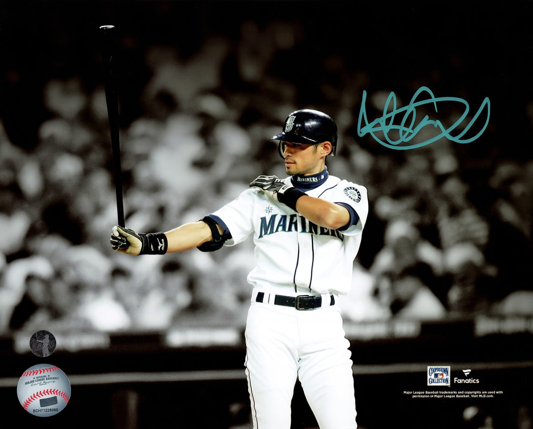 Ichiro Suzuki Autographed Signed 8x10 Photo Seattle Mariners Spotlight IS Holo