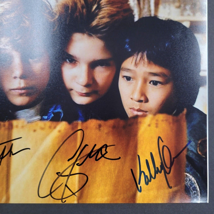 The Goonies cast signed 11x14 photo PSA/DNA COA Jeff Cohen Astin Feldman Ke Quan