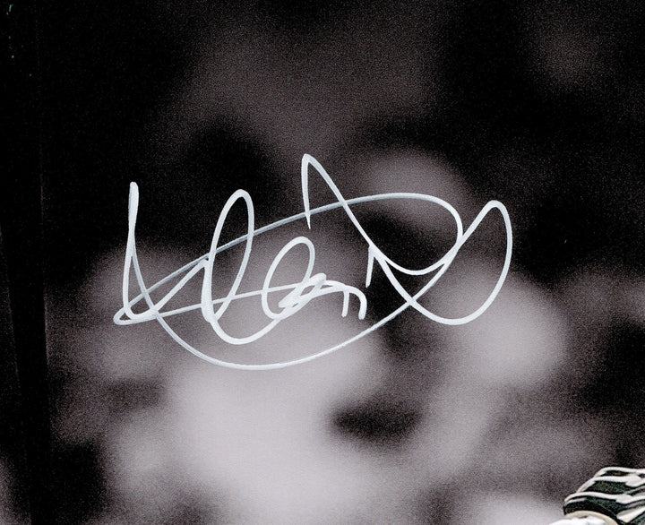 Ichiro Suzuki Signed 16x20 Photo Mariners Stats IS Holo & Beckett Witness