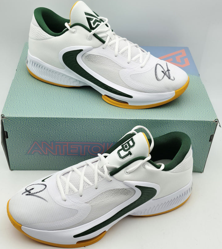 Giannis Auto 2022 (PE) Promo Baylor Nike Zoom Freak 4 Game Shoes Size 16 Beckett