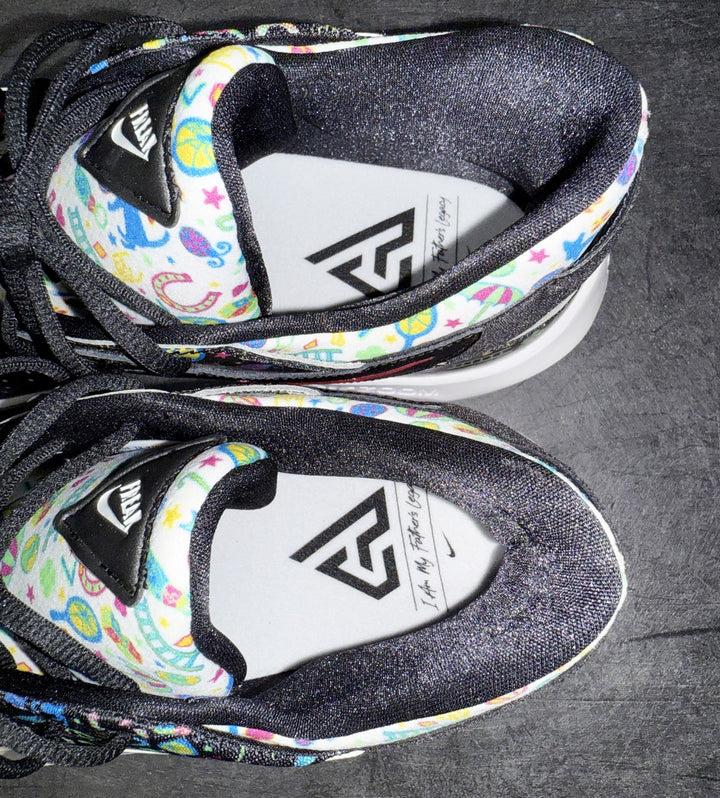 Giannis Signed PE Promo Nike Zoom Freak 5 Shoes Size 17 BAS Witness
