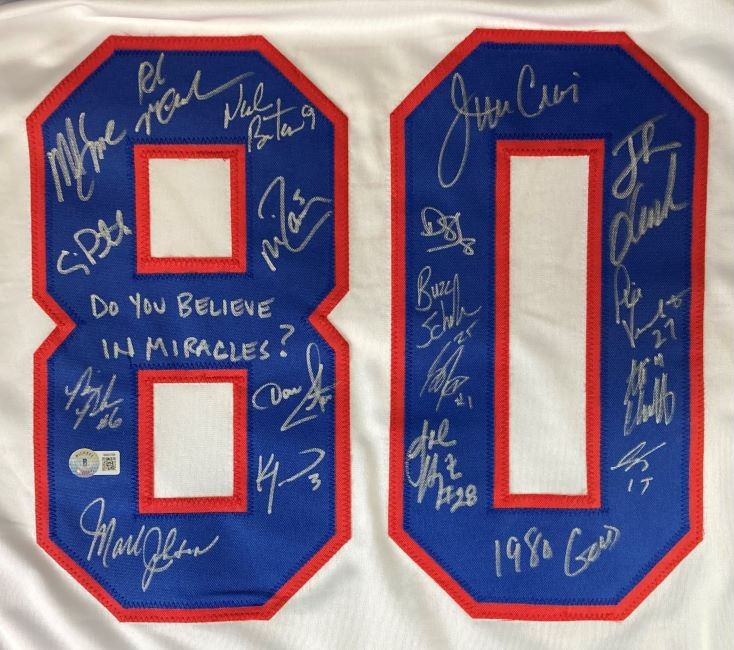 1980 USA Hockey (18) Signed White Olympic Hockey Jersey Do You Believe BAS