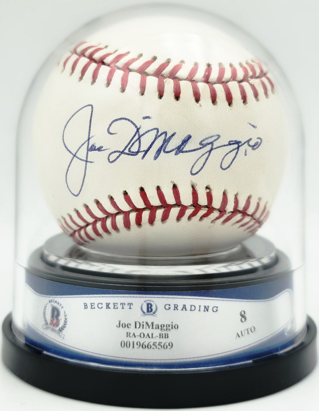 Joe DiMaggio Signed AL Baseball New York Yankees Auto Near Mint/Mint 8 Beckett