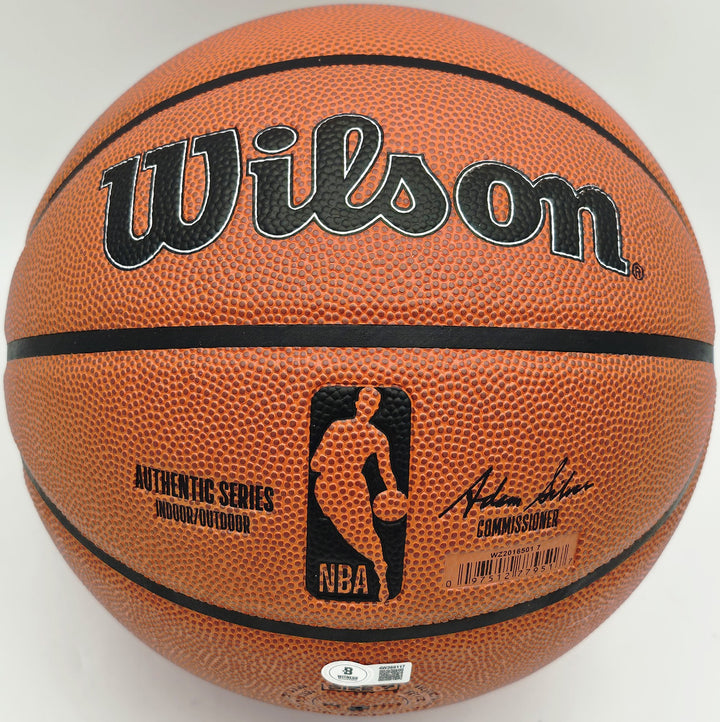 Dennis Rodman Auto Authentic Indoor/Outdoor Basketball Bulls "HOF 2011" Beckett