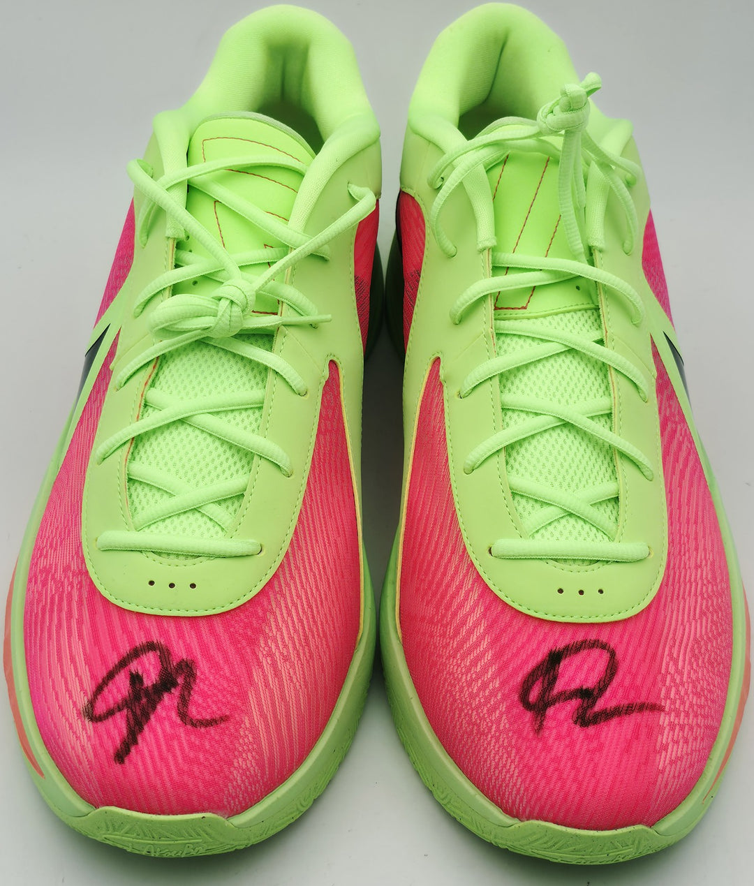 Giannis Antetokounmpo Auto Signed Nike Zoom Freak 6 Shoes Bucks Size 17 Beckett