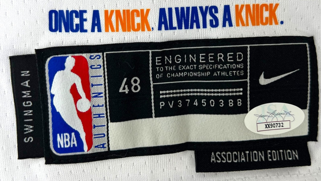 2026 NEW YORK KNICKS TEAM SIGNED AUTOGRAPHED BASKETBALL JERSEY BRUNSON HART JSA
