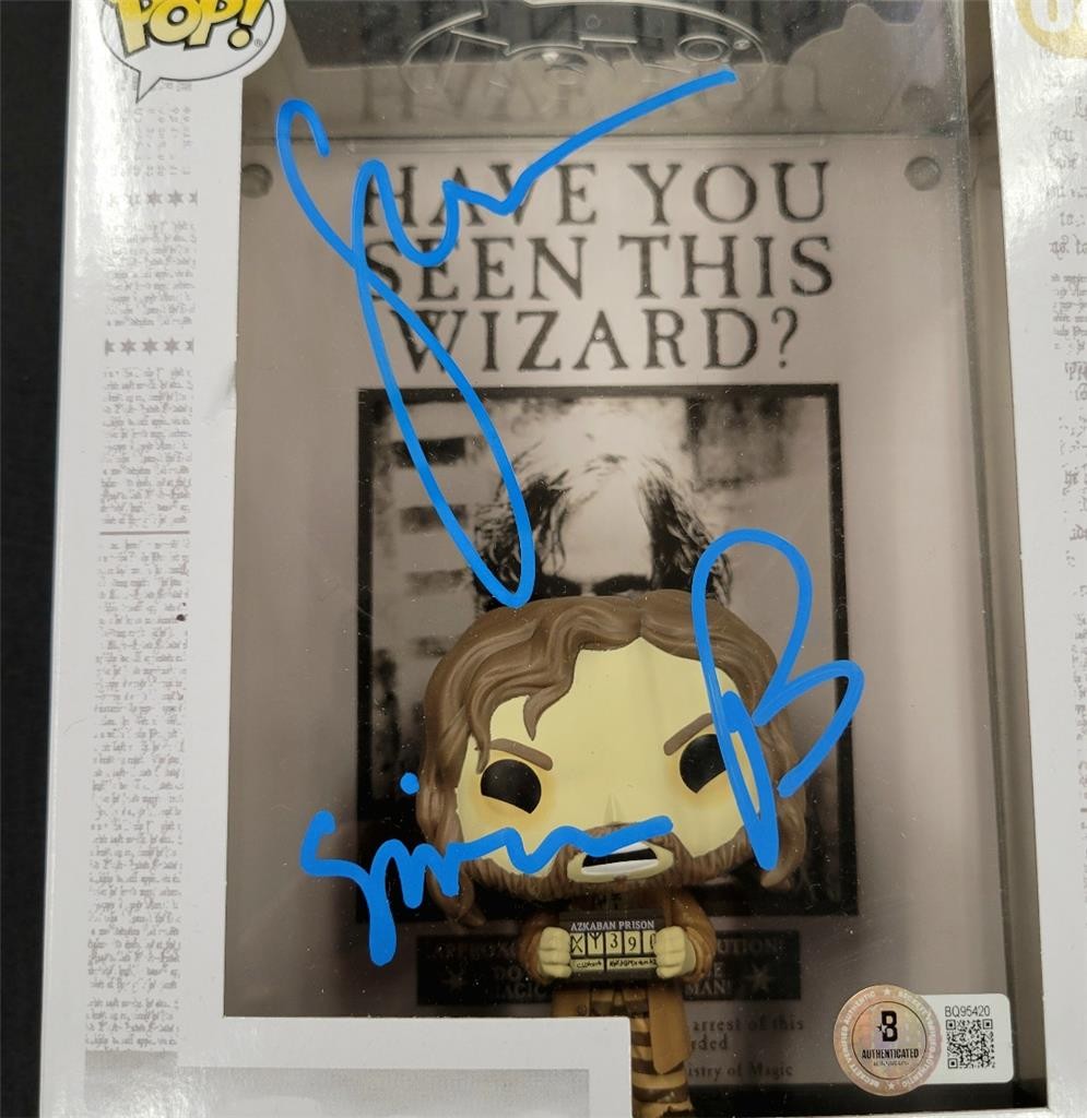 Gary Oldman signed Sirius Black Harry Potter Funko Pop! Cover 8 auto Beckett BAS