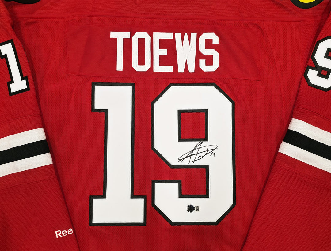 Blackhawks Jonathan Toews Signed Red Reebok Premier Jersey Size L Beckett Wit