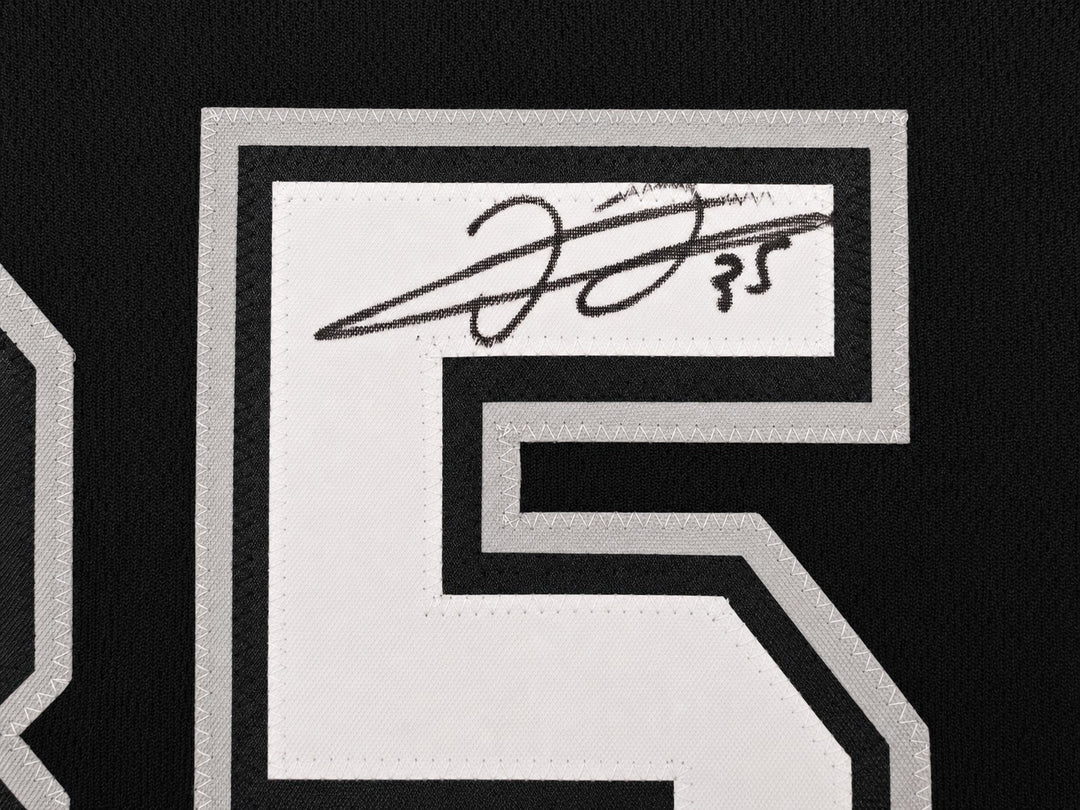 Chicago White Sox Frank Thomas Signed Black Jersey Beckett BAS QR
