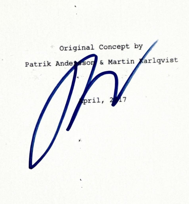 Ari Aster signed Midsommar full movie script autograph (C) ~ Beckett BAS