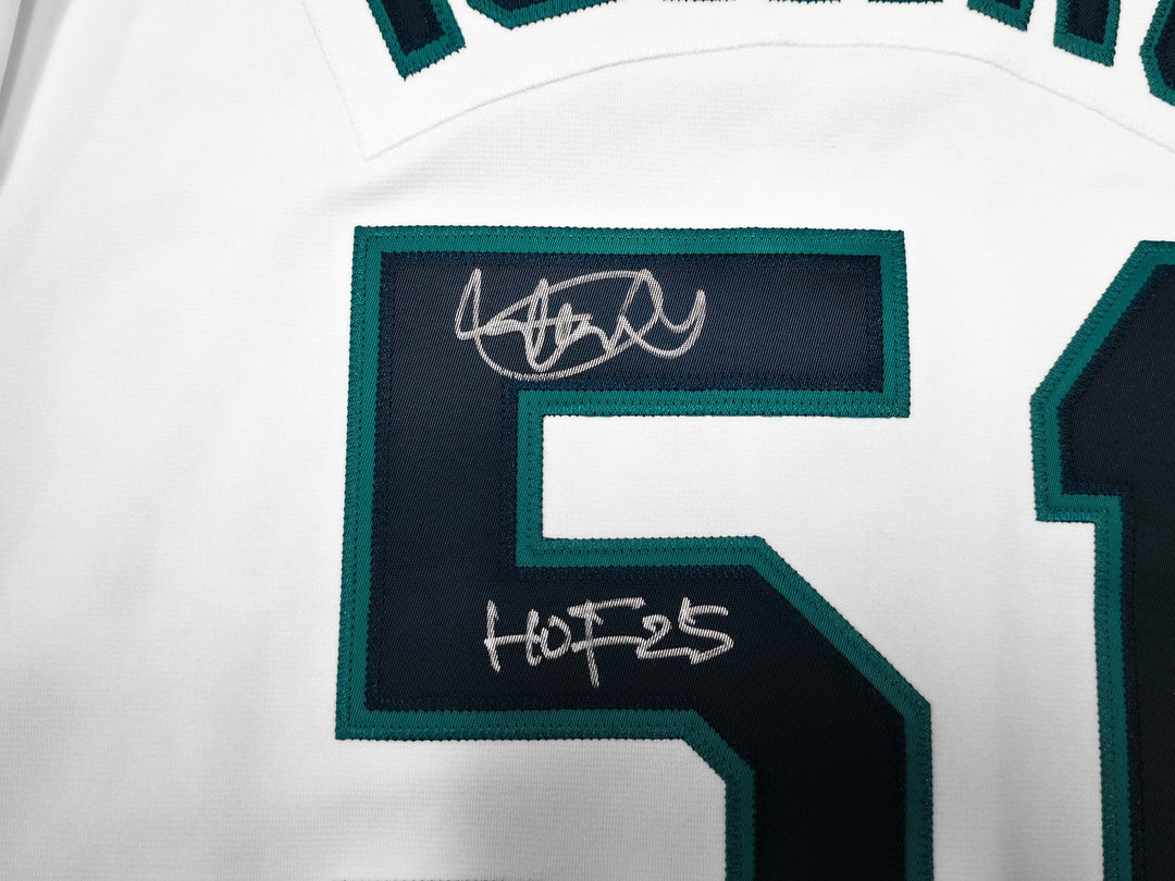 Mariners Ichiro Suzuki Auto White M&N Cooperstown 2001 Rookie Jersey 44 HOF 25