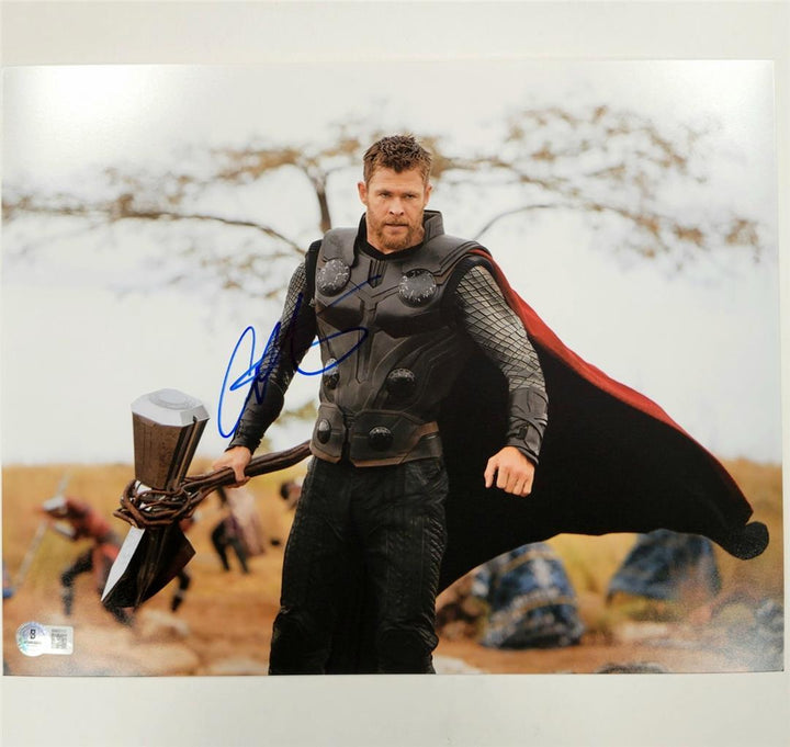 Chris Hemsworth signed Marvel Avengers Thor 11x14 photo autograph ~ Beckett BAS