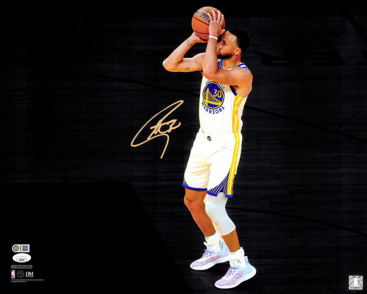 Stephen Curry Autographed Signed 16x20 Photo Golden State Warriors Spotlight JSA