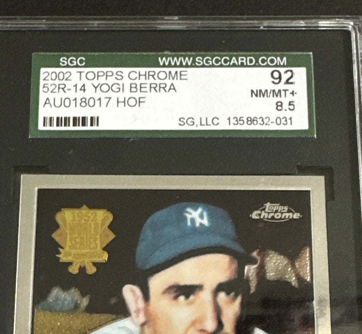 2002 TOPPS Chrome 1952 YOGI BERRA On Card Mint AUTO SGC 8 Mint + Rare Hof