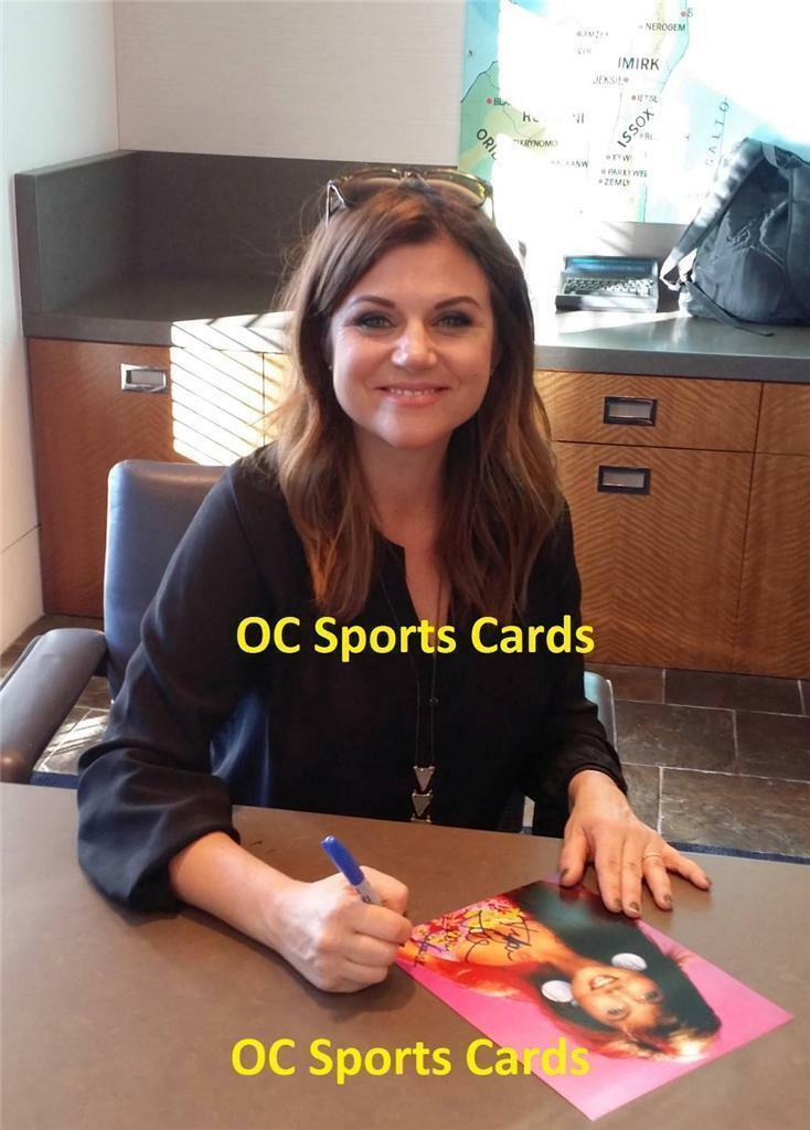 Tiffani Thiessen Signed 11x14 Photo Beverly Hills 90210 autograph ~ PSA/DNA COA