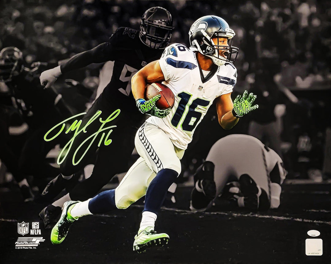 Tyler Lockett Autographed Signed 16x20 Photo Seattle Seahawks Spotlight MCS Holo