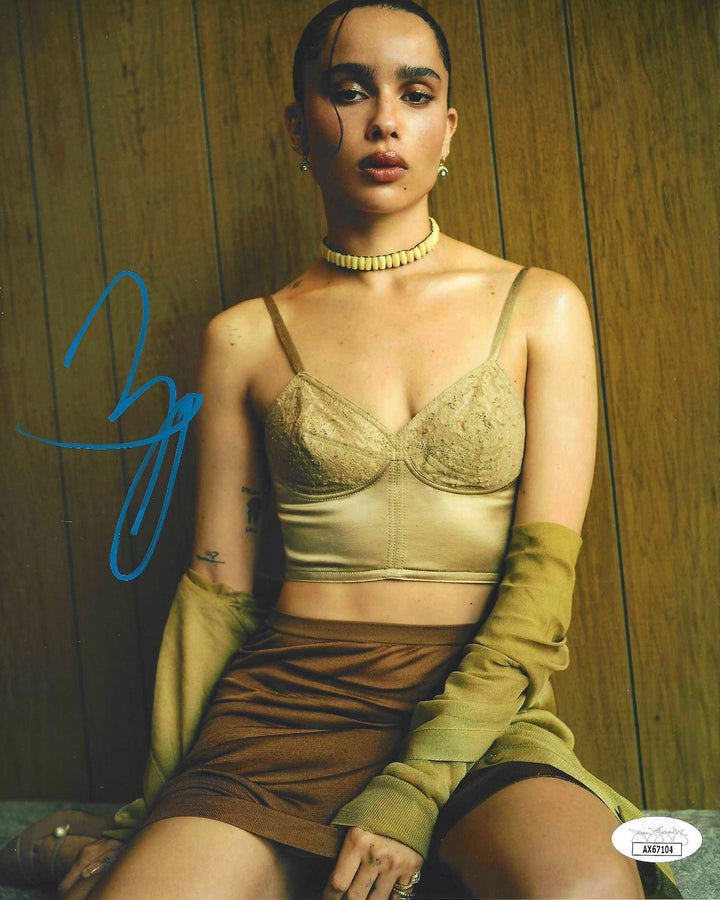 ZOE KRAVITZ SIGNED AUTOGRAPHED BATMAN CATWOMAN 8X10 PHOTO JSA COA