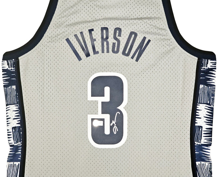 Georgetown Hoyas Allen Iverson Auto Grey Mitchell Ness 95 College Jersey L BAS